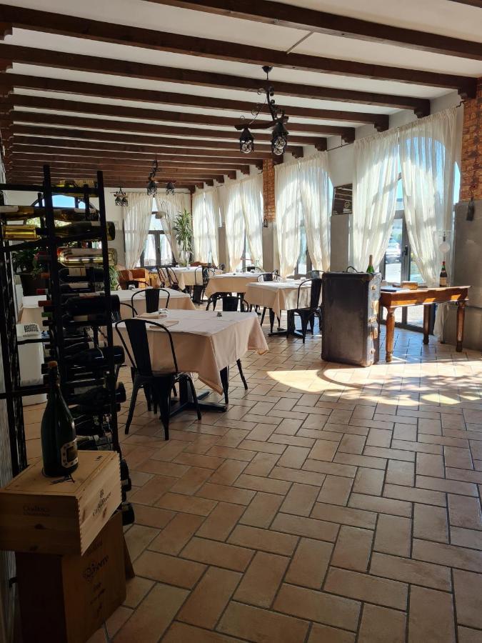 Il Glicine B&B Ristorante Cazzago San Martino Екстериор снимка