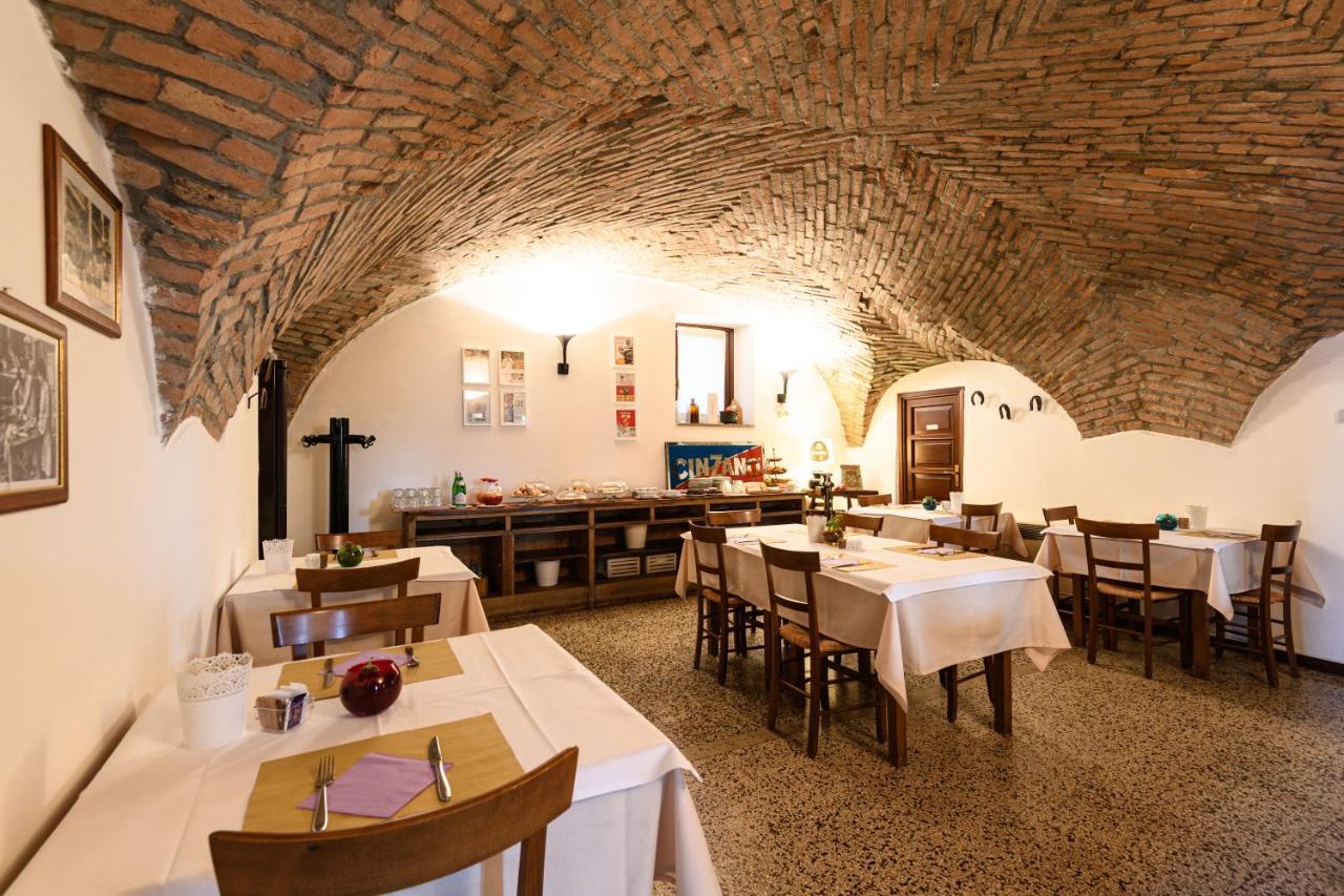 Il Glicine B&B Ristorante Cazzago San Martino Екстериор снимка