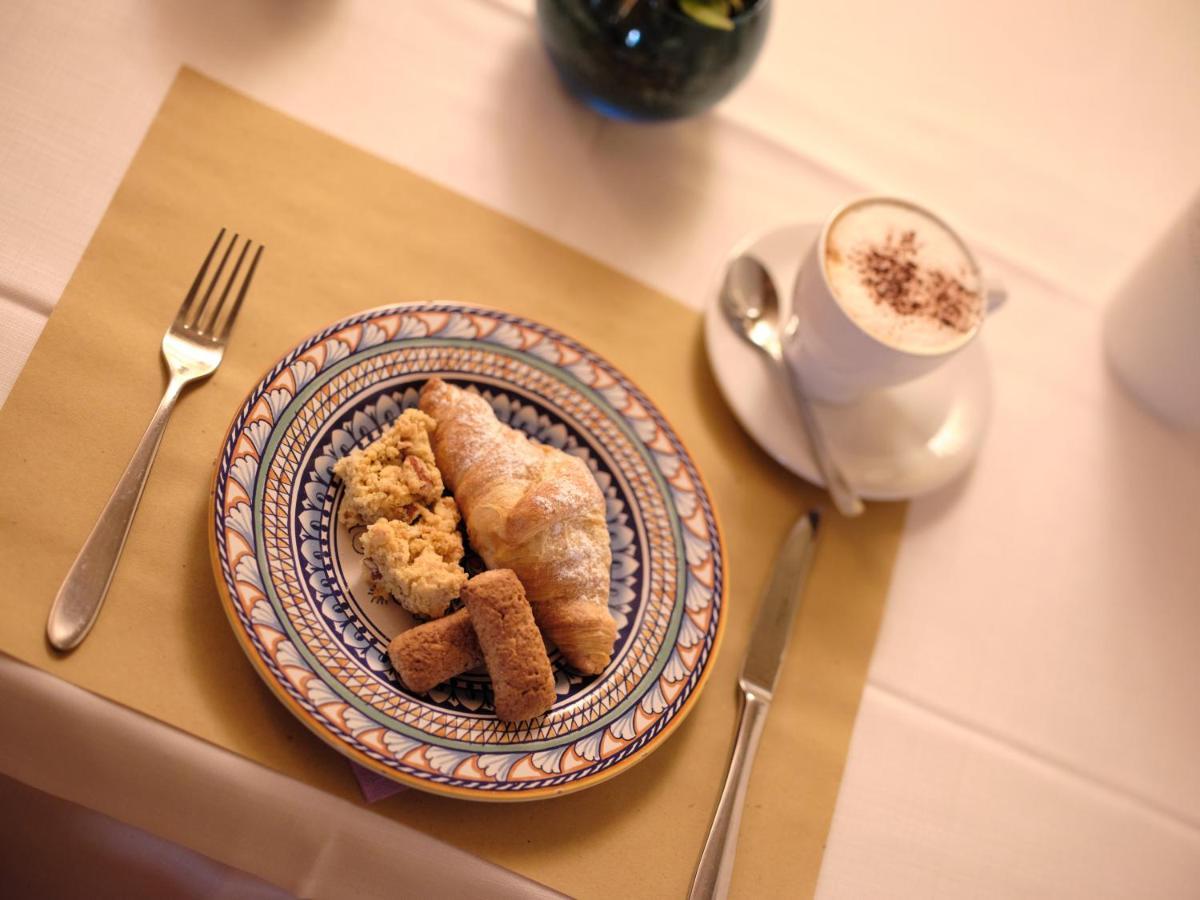 Il Glicine B&B Ristorante Cazzago San Martino Екстериор снимка