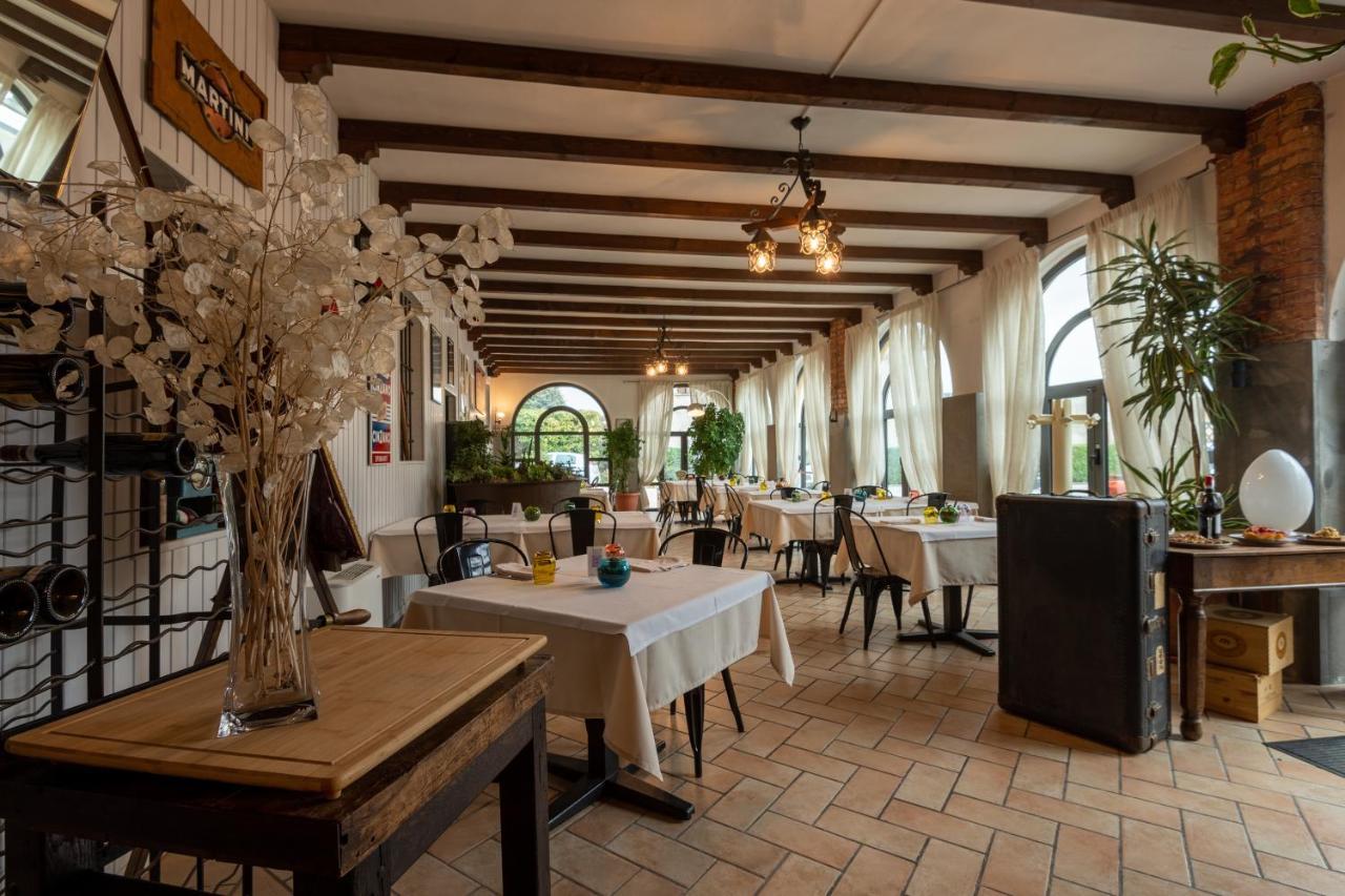 Il Glicine B&B Ristorante Cazzago San Martino Екстериор снимка