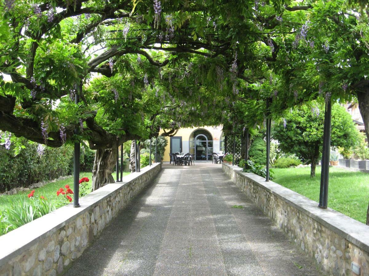 Il Glicine B&B Ristorante Cazzago San Martino Екстериор снимка